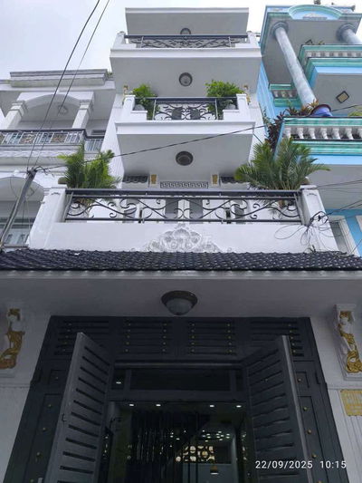 NHÀ MỚI 1 TRỆT 3 LẦU 🫰 GẦN NHÀ THIẾU NHI ..TRƯỜNGCẤP 1 2.3 VÍP