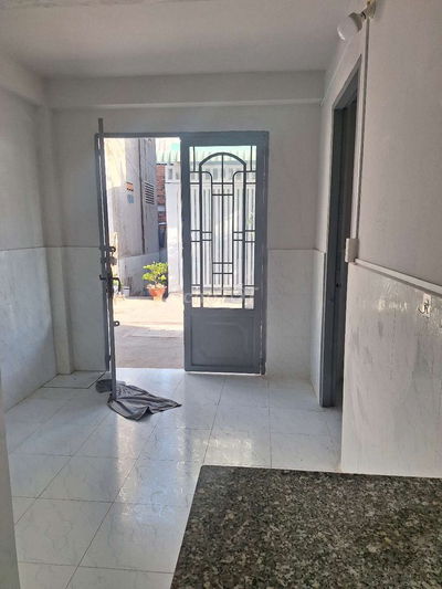 HẺM XE HƠI ĐẬU TRƯỚC NHÀ DTSD:30M² TRỆT RB 1PN BẾP WC NHÀ SS KVANYT