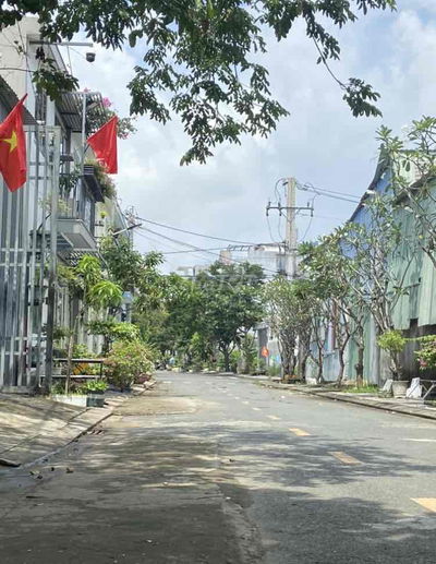 Đất có dòng tiền 6.5tr/th, 85m (4.1x22), chỉ 4.1 tỷ, Long Trường Q9