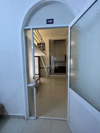 Căn full nội thất - gác đứng - tầng trệt