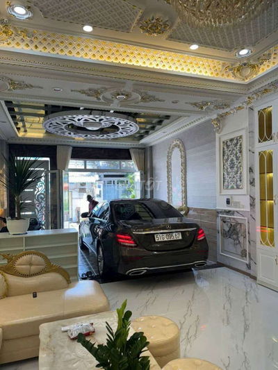 5x20m 3 tầng đường 8m kế quận 7 giá 8.3 tỷ thương lượng