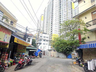 Nhà 294m2(ngang10) gần chợ Xóm Vắng,Dĩ An,TP Dĩ An