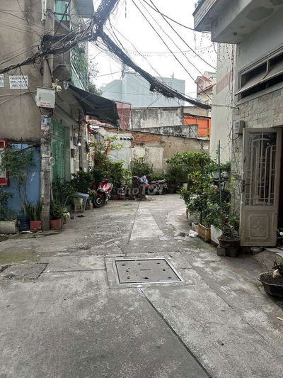 Bán nhà ngay cầu Thị Nghè Q.Bình Thạnh 30m2--gần mặt tiền 4,5 tỉ có TL