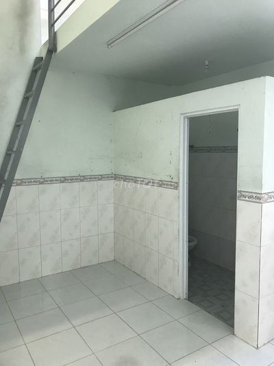 Cho thuê phòng trọ thoáng mát, 1 trệt + lửng BTCT, an ninh