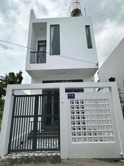 NHÀ TRỆT LẦU MỚI ĐẸP ĐƯỜNG HOA VIÊN THÀNH ĐẠT ( PHƯỜNG TÂN AN)