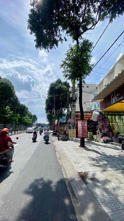 Giảm 1ti ,Chia tài sản,ngang gần 9 mét khủng, hẻm xe hơi thông, QTrung