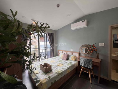 Studio Ban Công Thoáng Mát Nội Thất Như Hình Ngay Trung Tâm Phú Nhuận