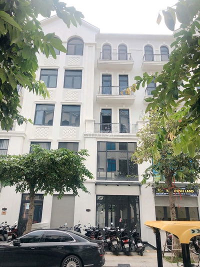 CHO THUÊ NHÀ PHỐ NGUYÊN CĂN 5 TẦNG 84m²– CÓ THANG MÁY – GIÁ CHỈ 33TR