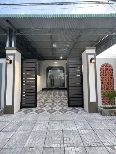 CHỦ THANH LÝ NHÀ CẤP 4 - GẦN NGAY CHỢ CẦU XÁNG BÌNH CHÁNH