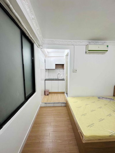 Studio có cửa sổ