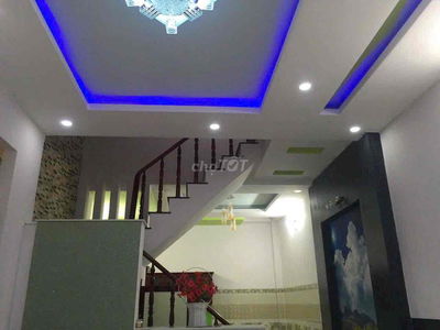 Nhà Hẻm Lê Văn Quới (4x10m) 1 Lầu 3 Phòng - 3 Tolet . Hẻm xe hơi