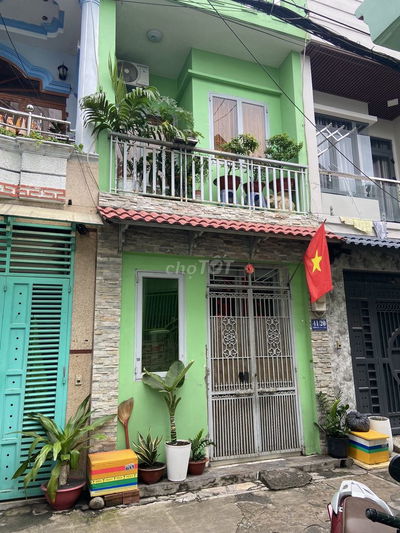 Cho thuê nhà 2 tầng nguyên căn đường số 4 Phường 11 Quận Gò Vấp