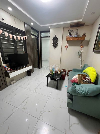 CHO THUÊ CHUNG CƯ PHỐ CHÙA QUỲNH, 2 NGỦ. 1 KHÁCH, FULL ĐỒ.