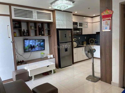 TIN ĐƯỢC KHÔNG Căn Hộ Vinhomes 2PN+ 69m2 Tặng nội thất xịn,Giá 2,7Tỷ.