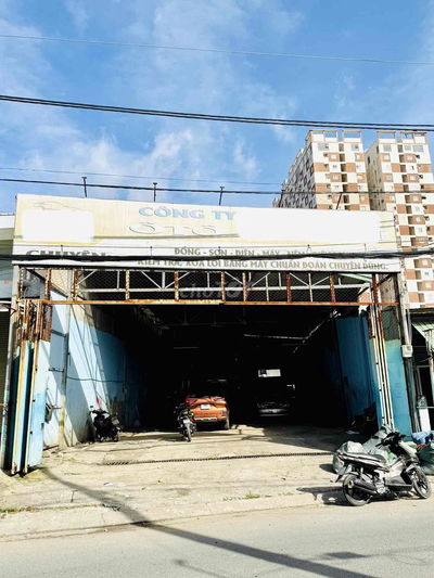 Chính chủ cho thuê kho xưởng mặt tiền, gần chung cư