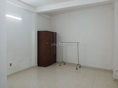 Phòng trọ cho thuê đường Cô Giang - Quận 1