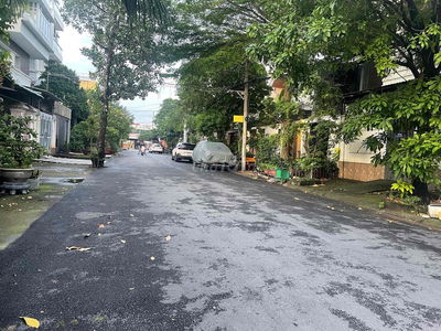 Bán nhà khu phân lô VIP đường 27, 99.5m2-4pn, xe hơi, giá 11.7 tỷ