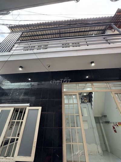 LÝ CHIÊU HOÀNG Q6- NHÀ 2 TẦNG 24M2 HẺM 2.5M AN NINH
