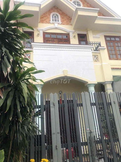 nhà đẹp xây kiên cố chắc chắn tường 20, hẻm xe hơi 100m ra đường nhựa