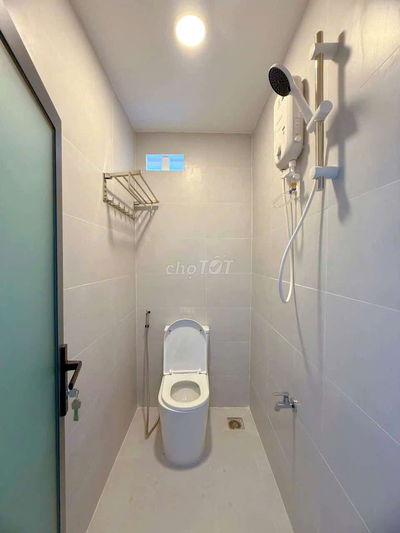 Bán Nhà Căn Góc Hẻm Xe Hơi 8m Siêu Vị Trí . Đường Bùi Hữu Nghĩa P2 .