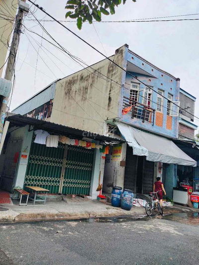 NHÀ 1 LẦU + 8 PHÒNG TRỌ DT 110M KDC ARECO, BÌNH HÒA
