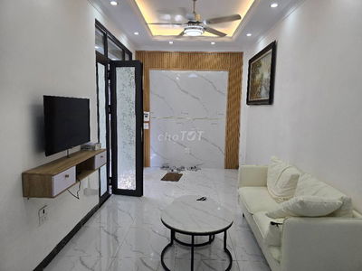 PHỐ MINH KHAI - DT 30m2, 2 THOÁNG, 20m RA Ô TÔ TRÁNH ĐỖ - Ở LUÔN