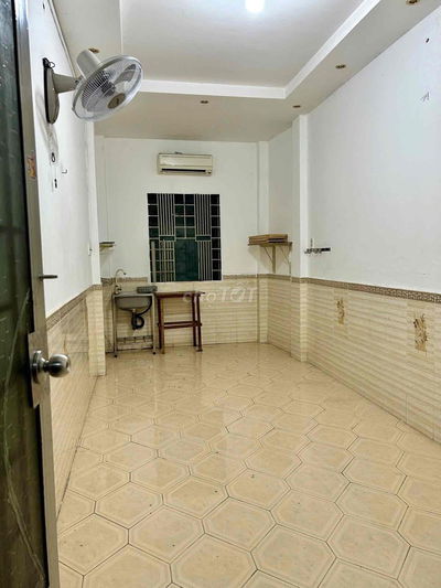Phòng trọ 21m2, Hẻm 93 Xô Viết Nghệ Tĩnh, BT, sát Cầu Thị Nghè, Q1