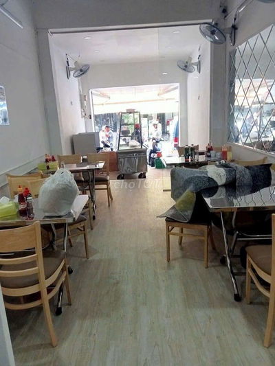 CHO THUÊ NHÀ MẶT TIỀN CAO ĐẠT Q5