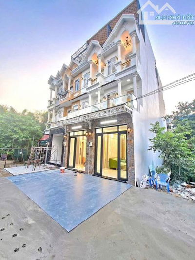 Cho thuê nhà hẻm 6m Nhà Bè giá 10 triệu