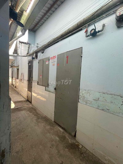 Cần bán đất tặng dãy trọ đang có thu nhập 17tr/ tháng. ngay cổng vsip