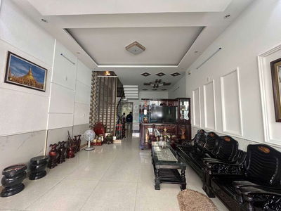 Cho thuê nhà 3 tầng mặt tiền đường Bàu Trảng, có nội thất