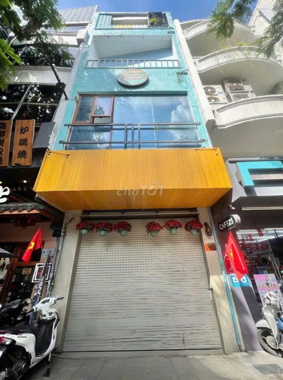 54A TRƯƠNG ĐỊNH P. BẾN THÀNH Q1 , DTSD : 300M2 NGANG 5M , CÓ 4 TẦNG