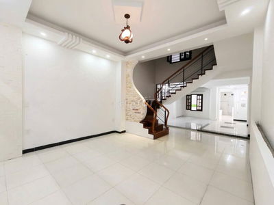 CHO THUÊ NHÀ 3 TẦNG 125m2 ĐẤT MẶT TIỀN: TRỊNH ĐÌNH THẢO LÀM VP/KD