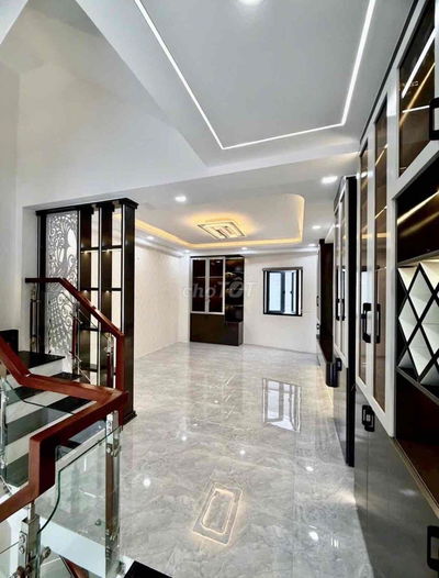 Hẻm 5m Điện Biên Phủ Quận 3, ngang 3,1x9m 4 Lầu