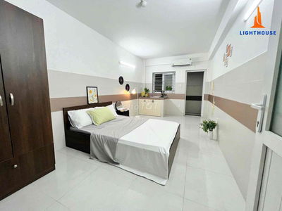 Phòng ban công sau rẻ-chính chủ gần BX Miền Đông