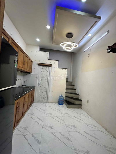 Cho thuê nhà nguyên căn full nội thất gần Tân Sơn, Emart, Quang Trung