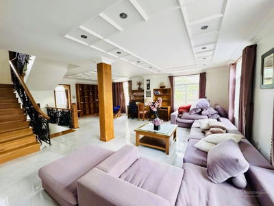 Bán biệt thự 1T3L mặt tiền đường phường 2 gần biển Bãi Sau TP. VT 6PN full nội thất 27tỷ TL mạnh
