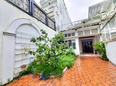 Chính chủ cần bán nhà 205,6m, 2 mặt hẻm Võ Thị Sáu, Q1 - Đường ô tô tránh, đối diện CV Lê Văn Tám