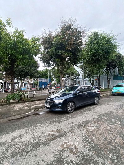 Nhà mặt tiền công viên, gần Hoàng Diệu 2, 4 phòng ngủ