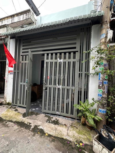 mình có việc về quê cần nhượng hợp đồng thuê lại.