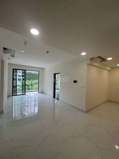 Cần cho thuê Celedon City, Diamond Centery 96m2, 2pn, 2wc
16 triệu