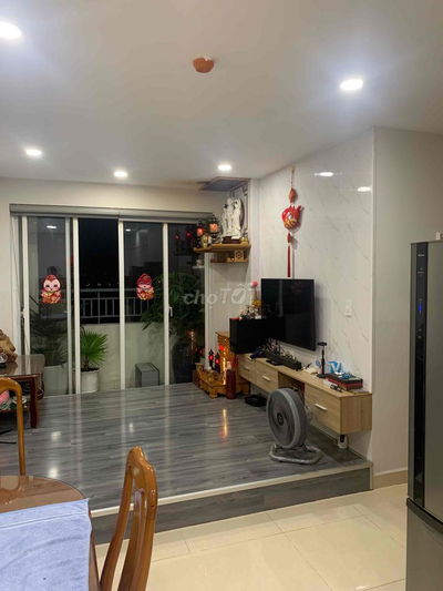 Cho thuê căn góc 3pn 2wc 79m2 giá 10tr full nt c/c Dreamhome Palace Q8