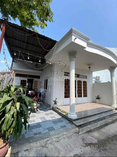Nhà C4 Bình Thắng, Gần Làng Đại Học, Ngã 3 Tân Vạn