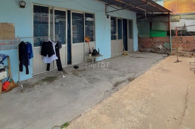 Phòng trọ 28m2 sân chung ~50m2 Tam Bình Thủ Đức