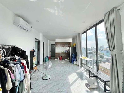 pass lại căn hai phòng ngủ 70m2 ở ngay trung tâm quận bình Thạnh