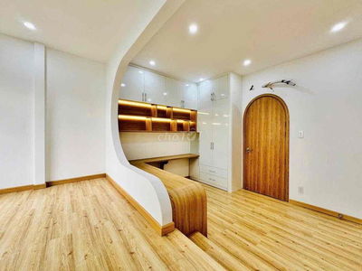 “Nhà mới 4 tầng, 52m², 4PN hẻm 1 sẹt Đ. Số 8, Gò Vấp – 6.85 tỷ