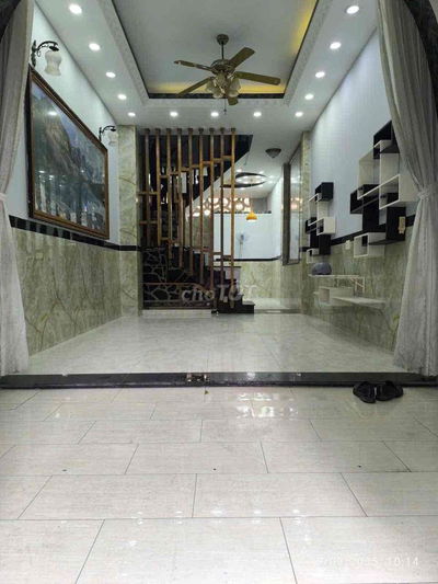 nhà hẻm xe hơi đường ht 07,DT: 3.7m x 15m đúc 3 lầu.có 4pn-4wc