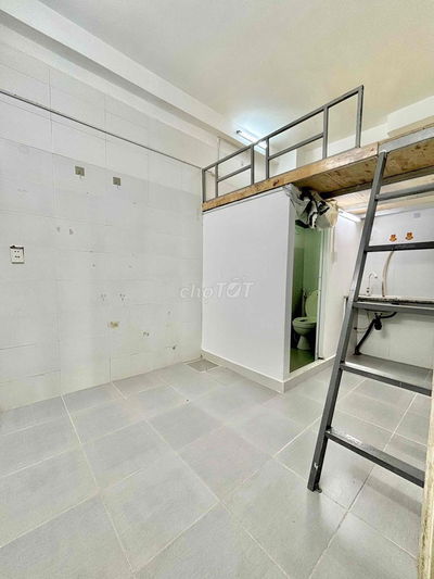 PHÒNG TRỌ GIÁ RẺ KHU PHÚ NHUẬN - SẴN MÁY LẠNH - CÓ CHỖ NẤU ĂN RIÊNG