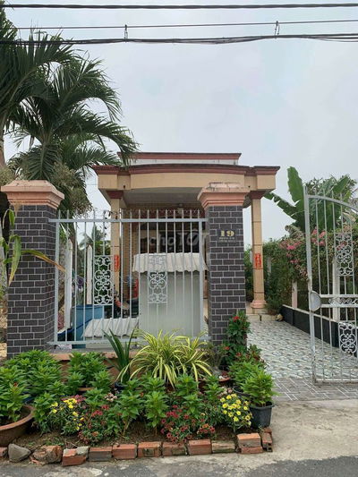 Bán nhà thổ cư xóm chợ kinh doanh tốt