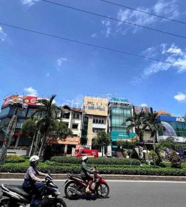 THẬT 100% 29.5 tỷ MẶT TIỀN  PHAN XÍCH LONG 4x17m 68m2 THANG MÁY 7 LẦU